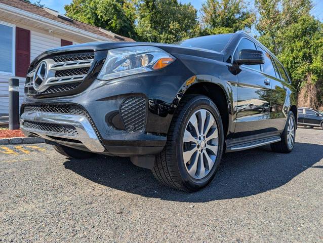 Photo of 2017 Black Mercedes-Benz GLS 450