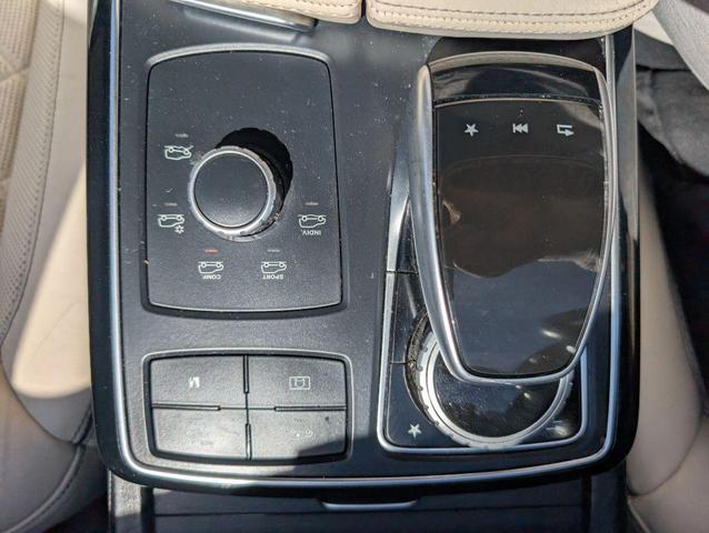 Photo of 2017 Black Mercedes-Benz GLS 450