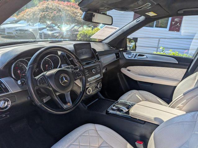 Photo of 2017 Black Mercedes-Benz GLS 450