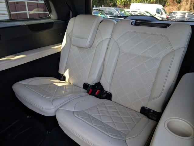 Photo of 2017 Black Mercedes-Benz GLS 450
