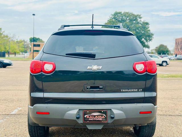 Photo of 2012 Dark Blue Chevrolet Traverse