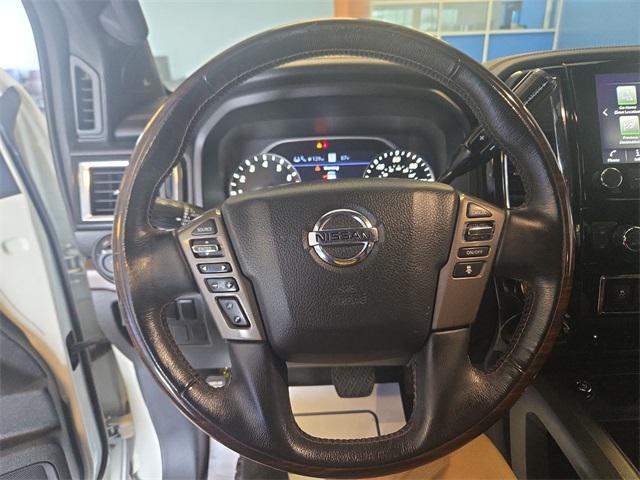 Photo of 2021 Pearl White Nissan Titan