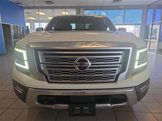 Photo of 2021 Pearl White Nissan Titan