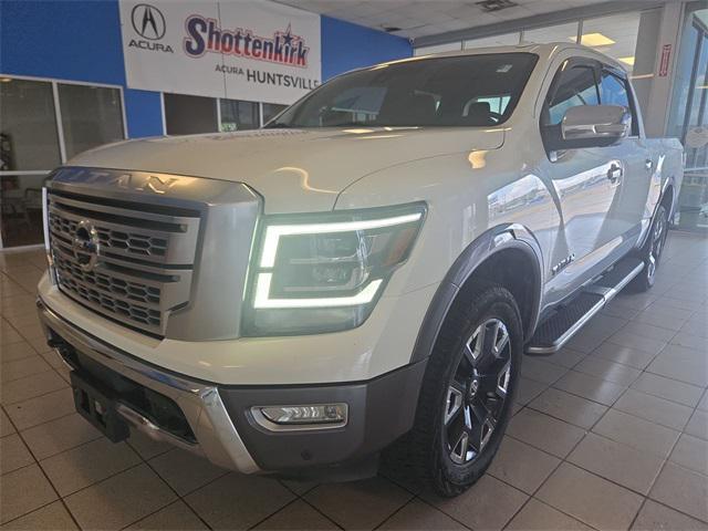Photo of 2021 Pearl White Nissan Titan
