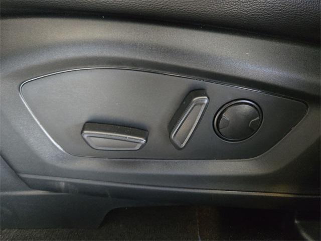 Photo of 2024 AGATE BLACK METALLIC Ford Explorer