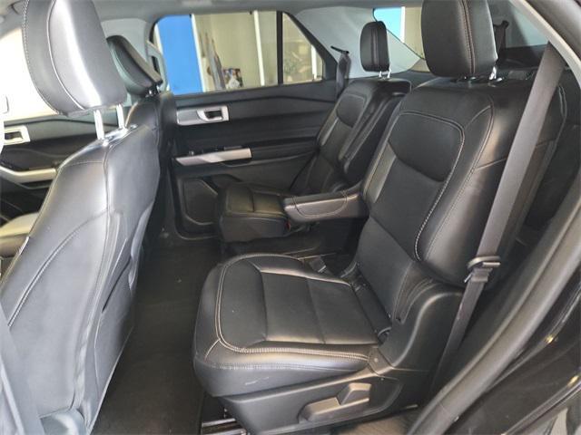 Photo of 2024 AGATE BLACK METALLIC Ford Explorer