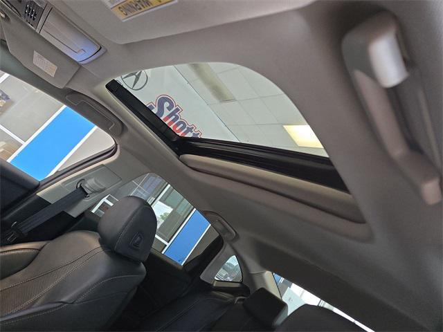 Photo of 2023 Performance Red Pearl Acura TLX