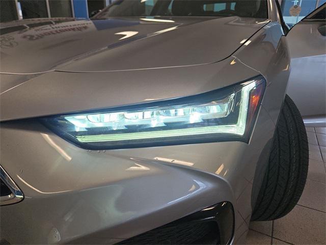 Photo of 2023 Lunar Silver Metallic Acura TLX