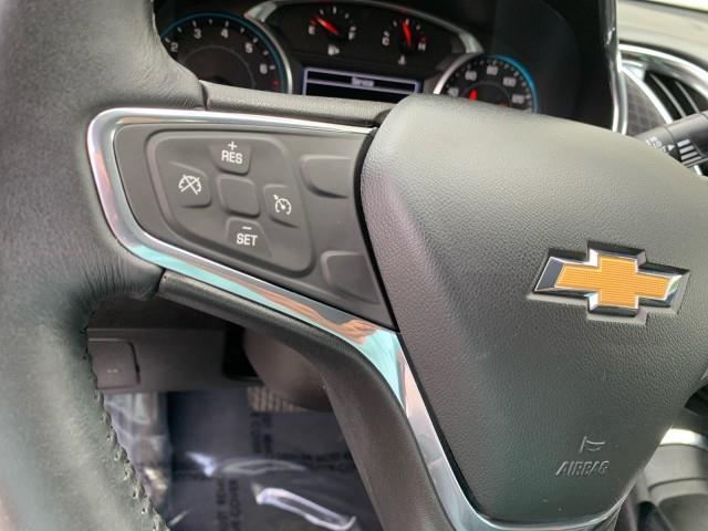 Photo of 2016 Butte Red Metallic Chevrolet Malibu