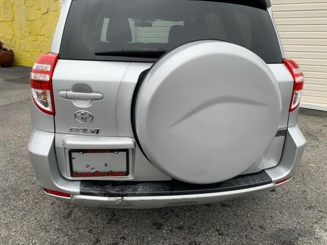Photo of 2012 Classic Silver Metallic Toyota RAV4