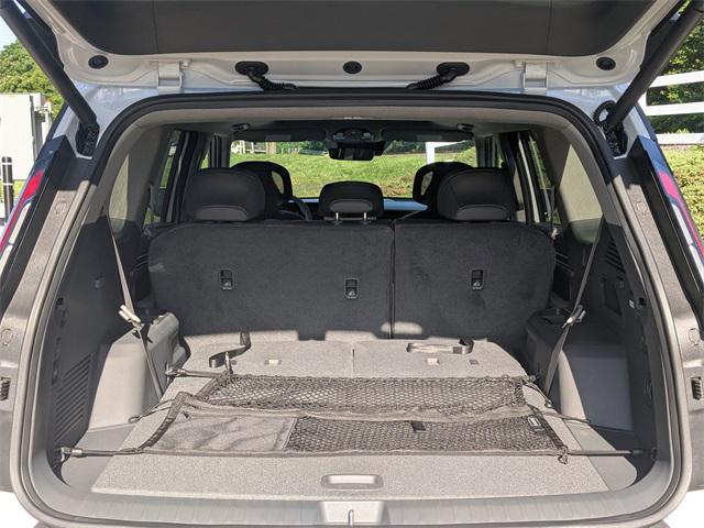 Photo of 2026 White Kia EV9
