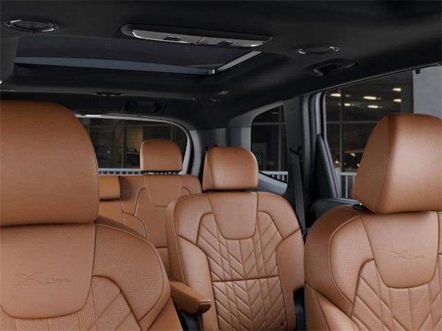 Photo of 2025 White Kia Telluride