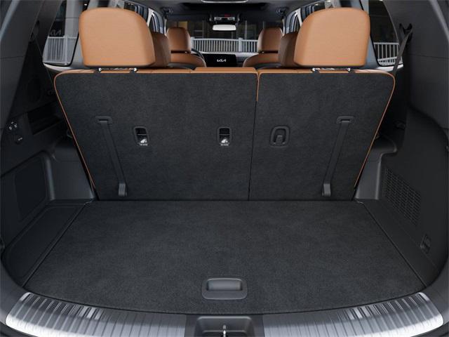 Photo of 2025 White Kia Telluride
