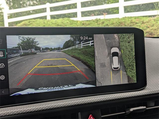 Photo of 2025 White Kia EV6