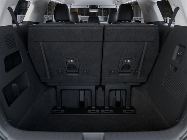 Photo of 2026 White Kia Carnival
