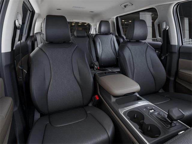 Photo of 2026 White Kia Carnival
