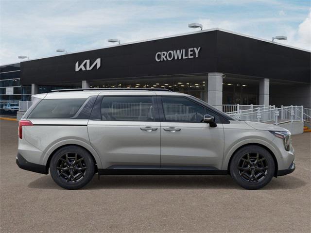 Photo of 2026 Silver Kia Carnival