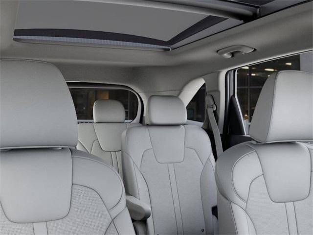 Photo of 2025 White Kia Sorento