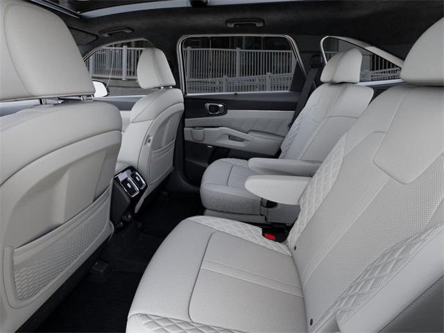 Photo of 2025 Gray Kia Sorento Hybrid