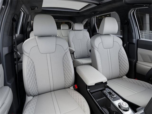 Photo of 2025 Gray Kia Sorento Hybrid