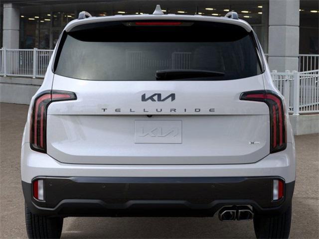 Photo of 2025 White Kia Telluride