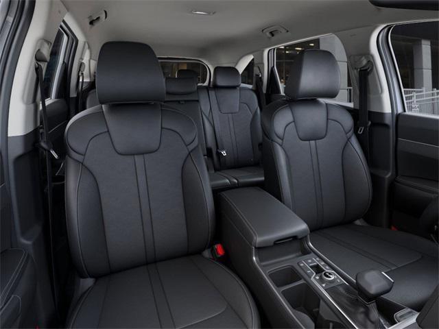 Photo of 2025 White Kia Sorento