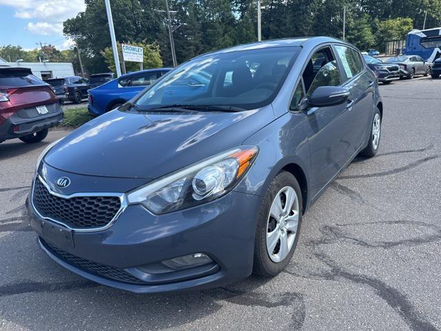 Photo of 2016 Blue Kia Forte