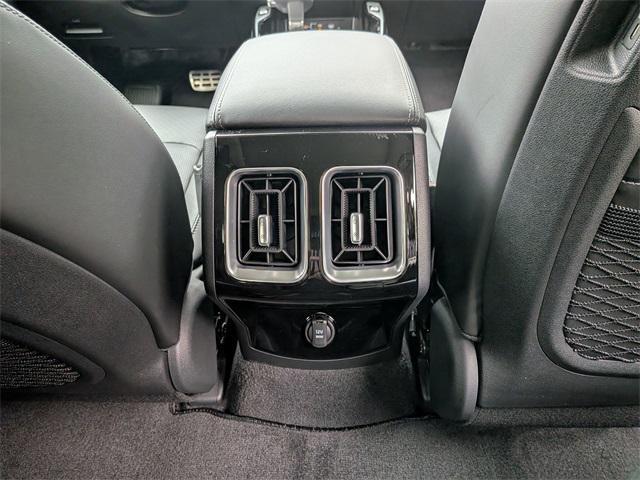 Photo of 2025 Gray Kia Sorento
