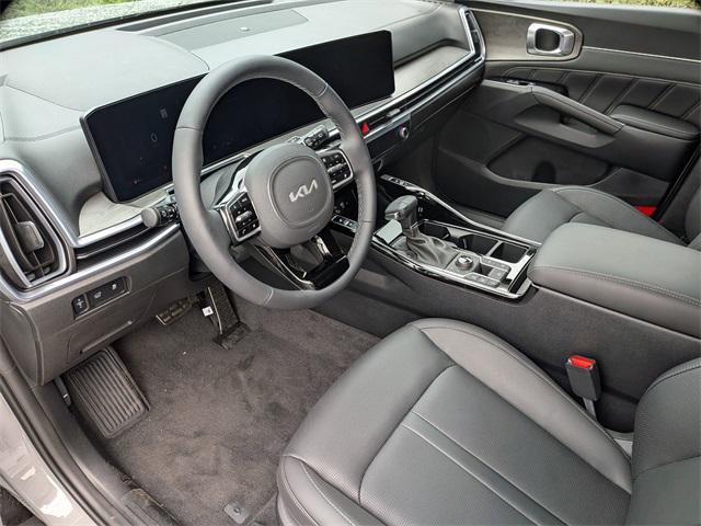 Photo of 2025 Gray Kia Sorento