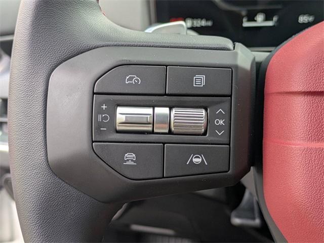 Photo of 2025 White Kia K4