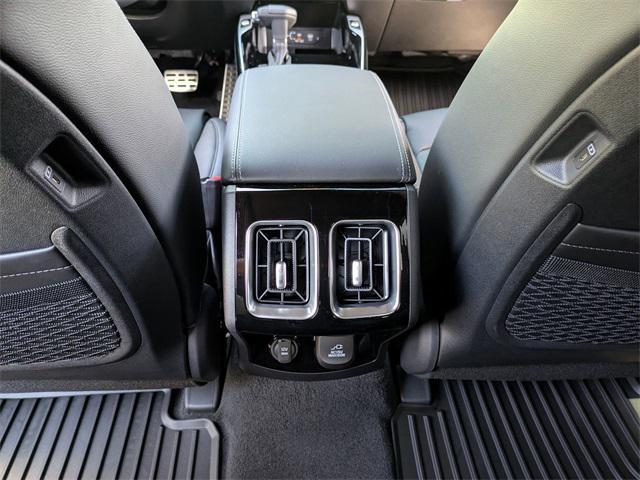 Photo of 2025 Gray Kia Sorento