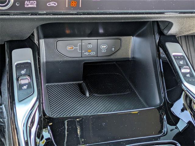 Photo of 2025 Gray Kia Sorento