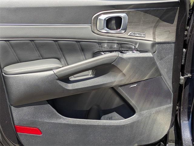 Photo of 2025 Gray Kia Sorento