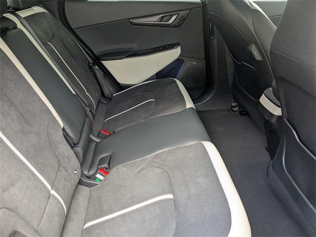 Photo of 2025 White Kia EV6