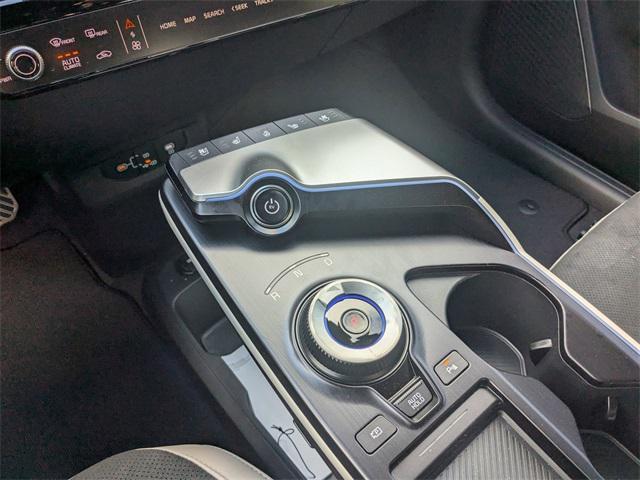 Photo of 2025 White Kia EV6
