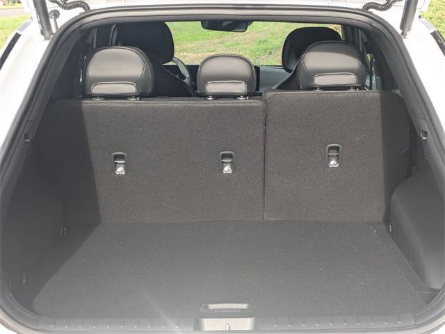 Photo of 2025 White Kia EV6