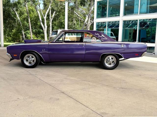 Photo of 1969 Purple Dodge Dart