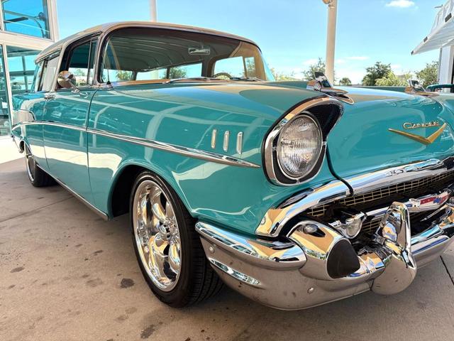Photo of 1957 Blue/white Chevrolet Nomad