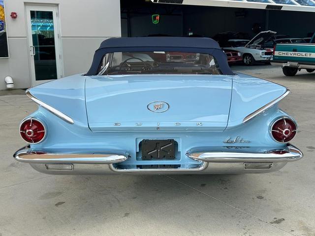 Photo of 1960 Blue Buick LeSabre