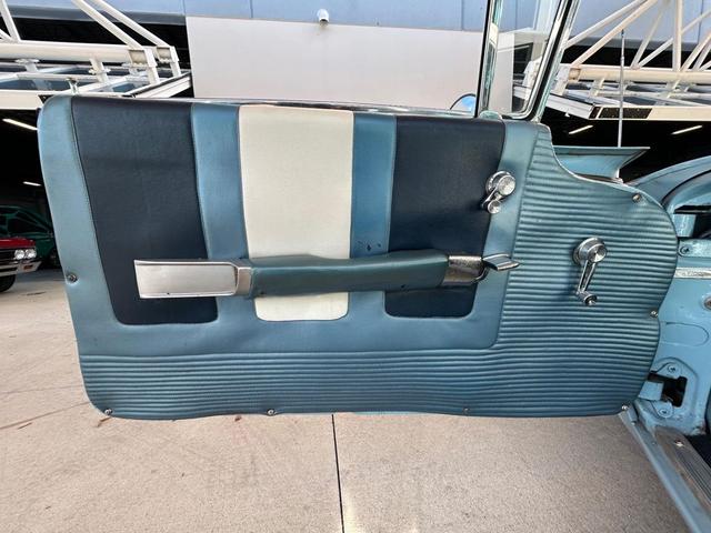 Photo of 1960 Blue Buick LeSabre