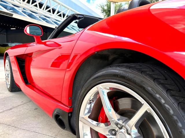 Photo of 2004 Viper Red Clearcoat/Black Soft Top Dodge Viper