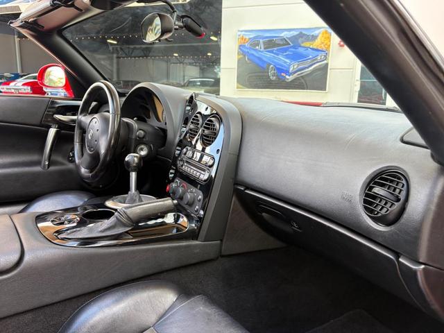 Photo of 2004 Viper Red Clearcoat/Black Soft Top Dodge Viper