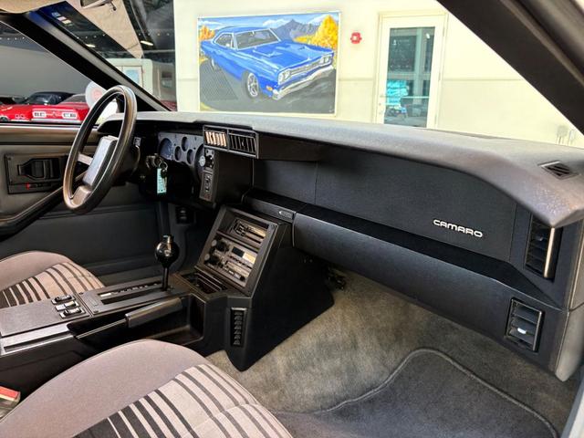 Photo of 1985 White Chevrolet Camaro