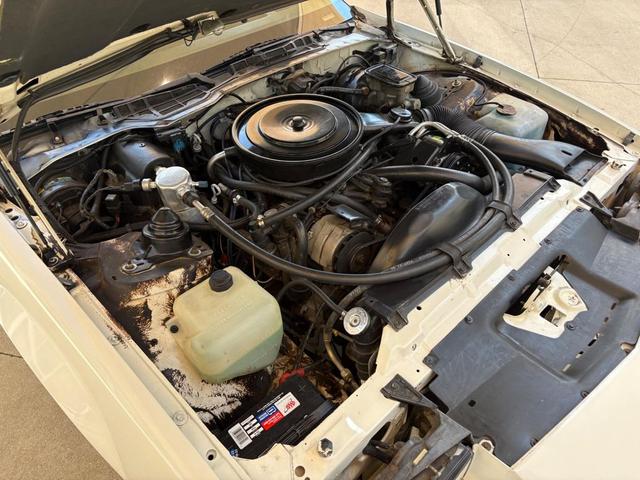Photo of 1985 White Chevrolet Camaro