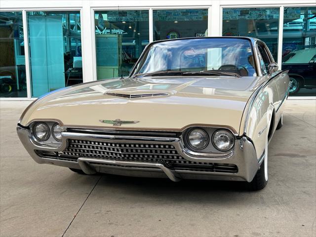 1962 Ford Thunderbird