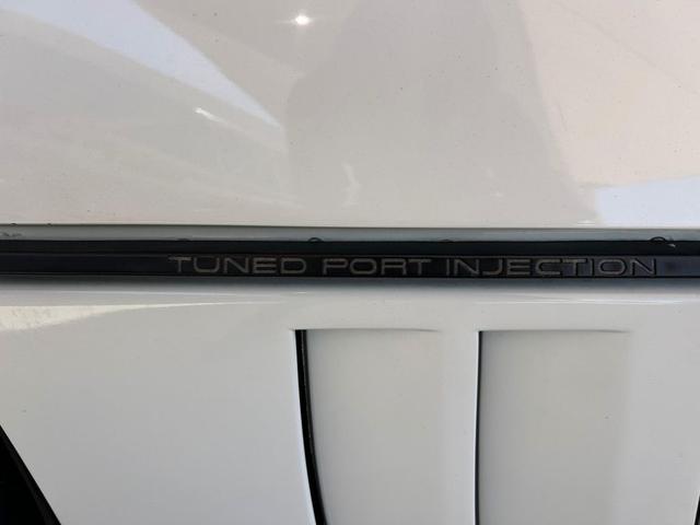 Photo of 1989 White Chevrolet Corvette