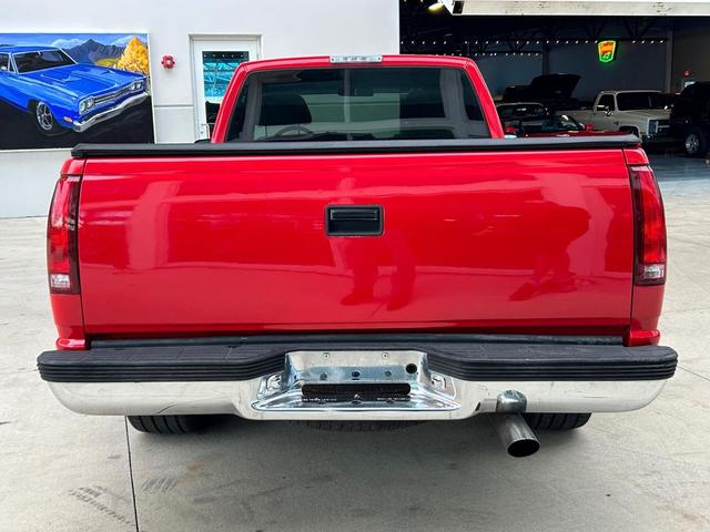 Photo of 1995 Red Chevrolet 1500