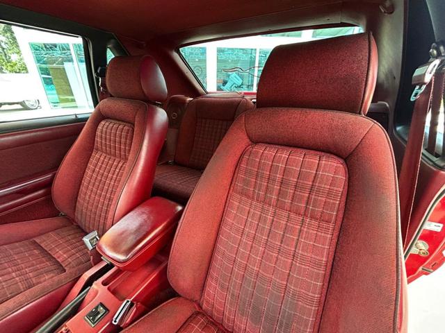 Photo of 1989 Red Ford Mustang