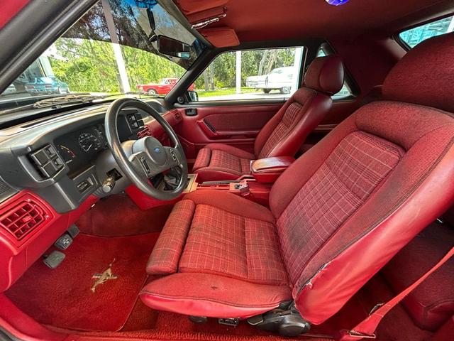 Photo of 1989 Red Ford Mustang
