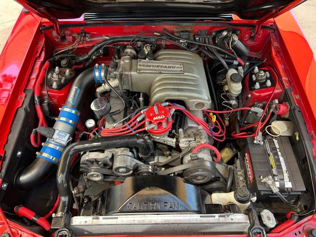 Photo of 1989 Red Ford Mustang